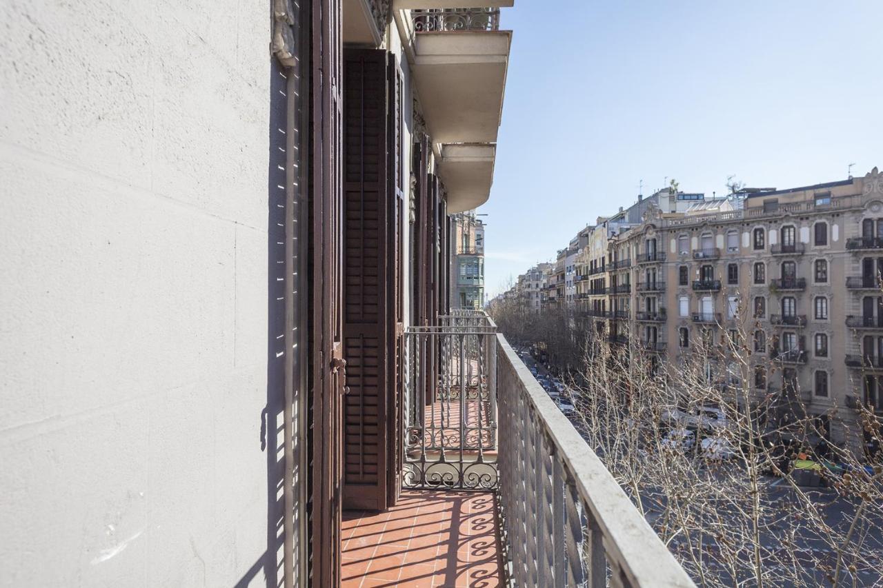 The White Flats Eixample Apartment